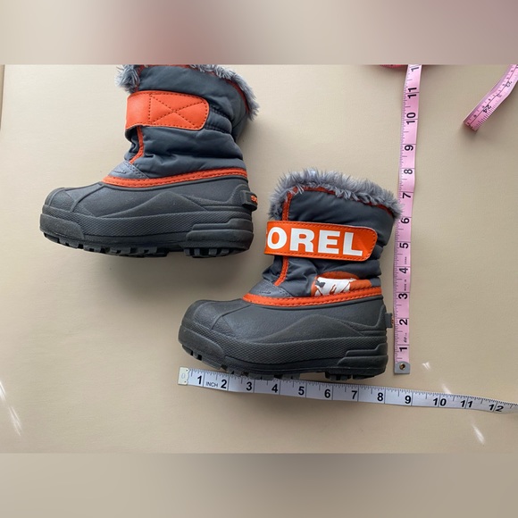 Sorel kids snow/ winter boots - Picture 3 of 6